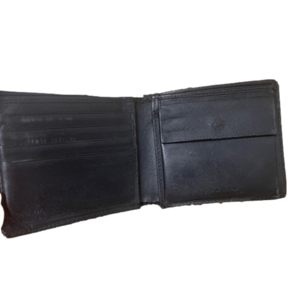 Prada Men’s Black Leather Wallet - Picture 3 of 13